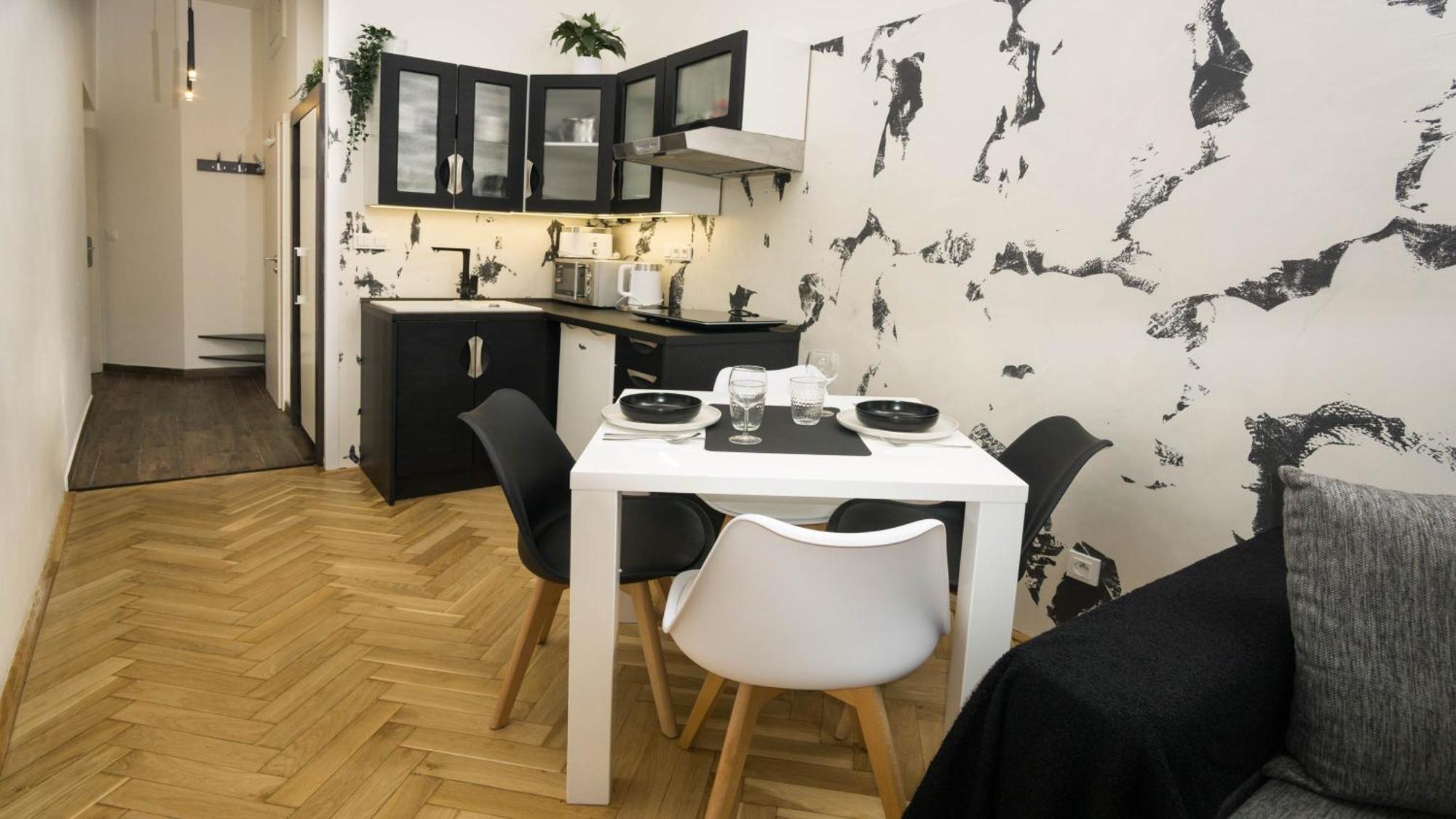 Black & White Apartment Prague By Wenceslas Square And Muzeum エクステリア 写真