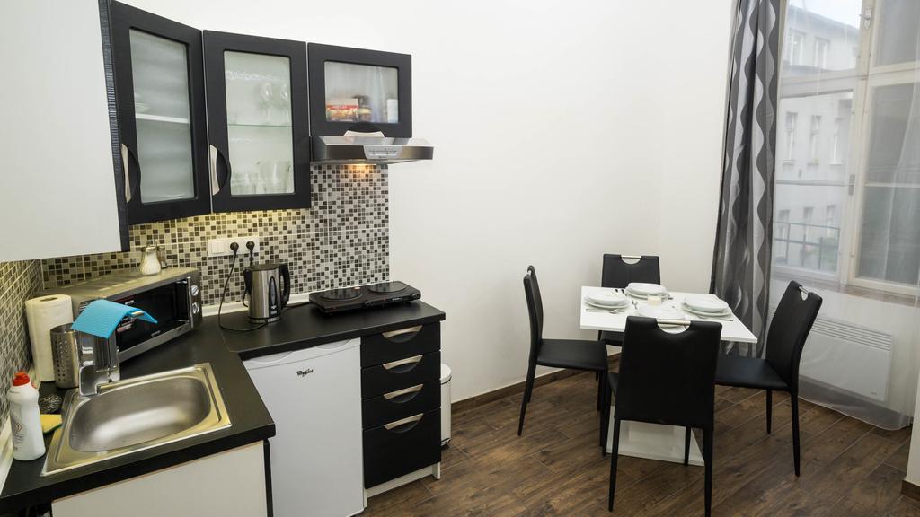 Black & White Apartment Prague By Wenceslas Square And Muzeum 部屋 写真